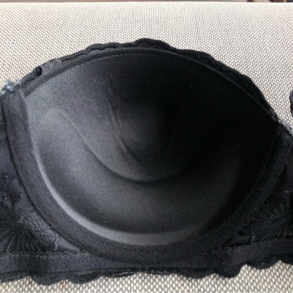 (261) Strapless Black Bra - Picture 6 of 8